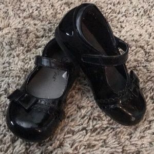 Baby girls size 7 dress shoes